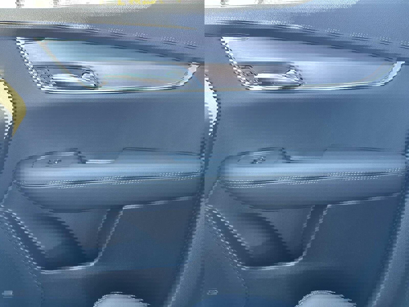 New 2026 Cadillac XT5 Luxury image 24