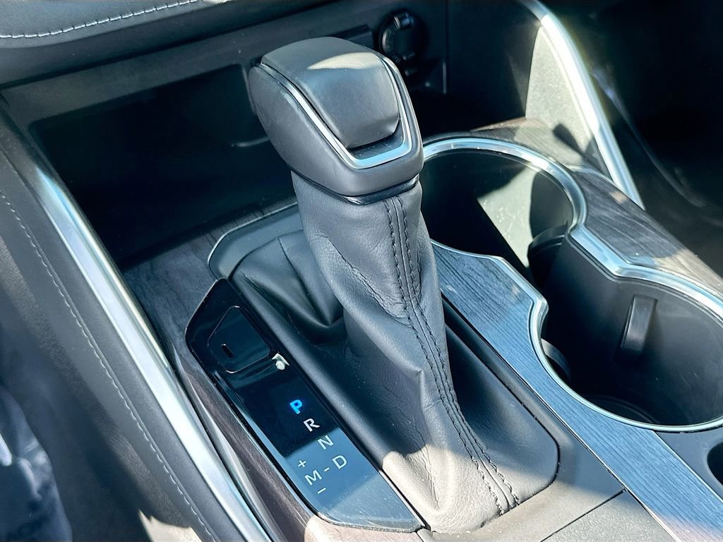 Used 2020 Toyota Highlander Limited image 14