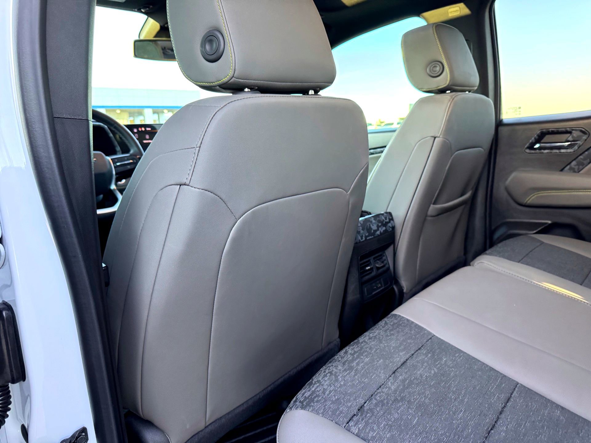 Used 2024 Chevrolet Colorado ZR2 image 17