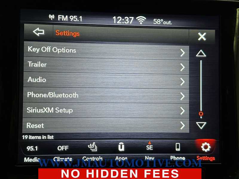 Used 2020 RAM 1500 Laramie image 33