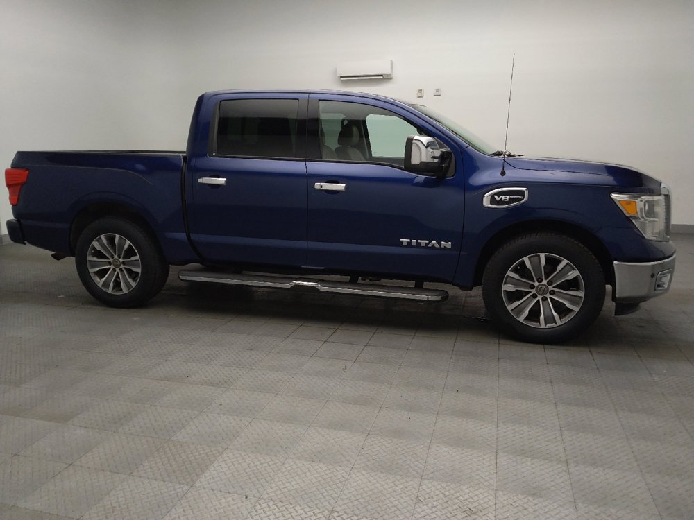 Used 2017 Nissan Titan SL w/ SL Towing Convenience Package RWD image 11