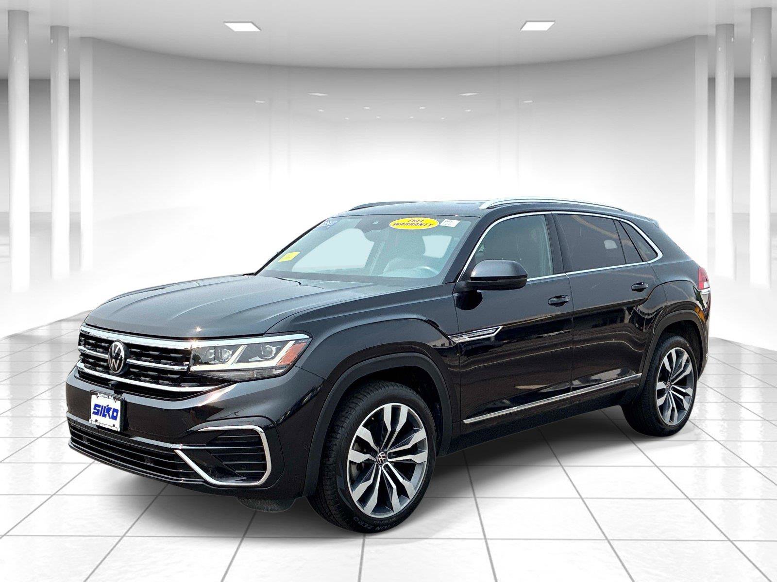 Certified 2023 Volkswagen Atlas Cross Sport SEL Premium R-Line AWD/4WD image 3