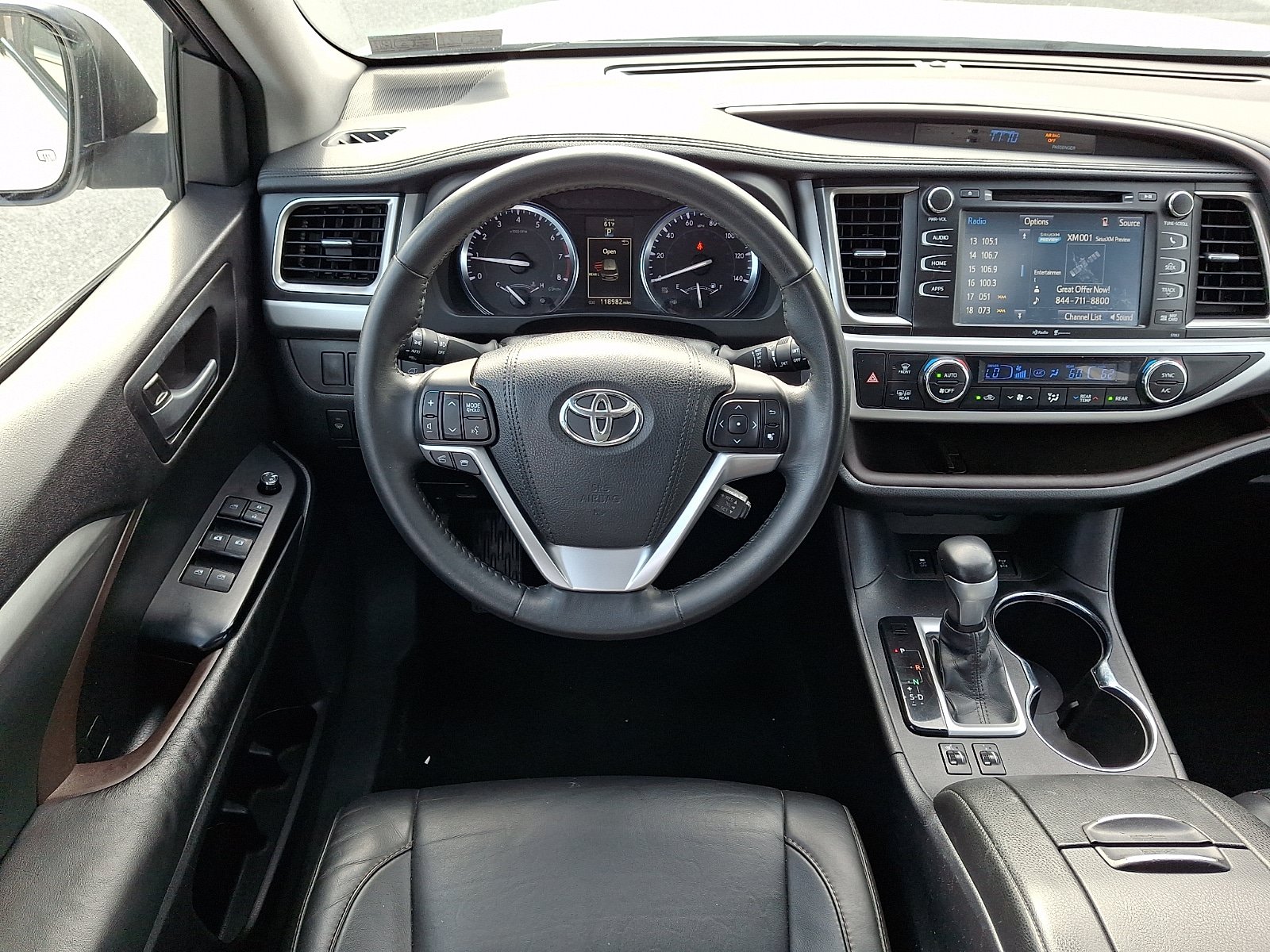 Used 2015 Toyota Highlander XLE AWD/4WD image 15