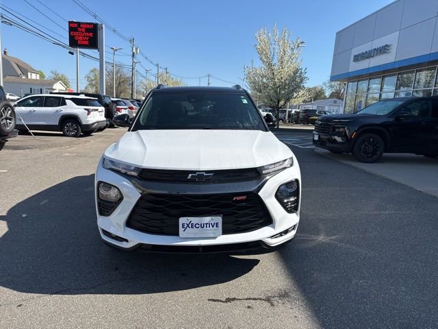 Used 2023 Chevrolet TrailBlazer RS w/ Sun and Liftgate Package AWD/4WD image 3