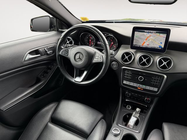 Certified 2020 Mercedes-Benz GLA 250 4MATIC image 16