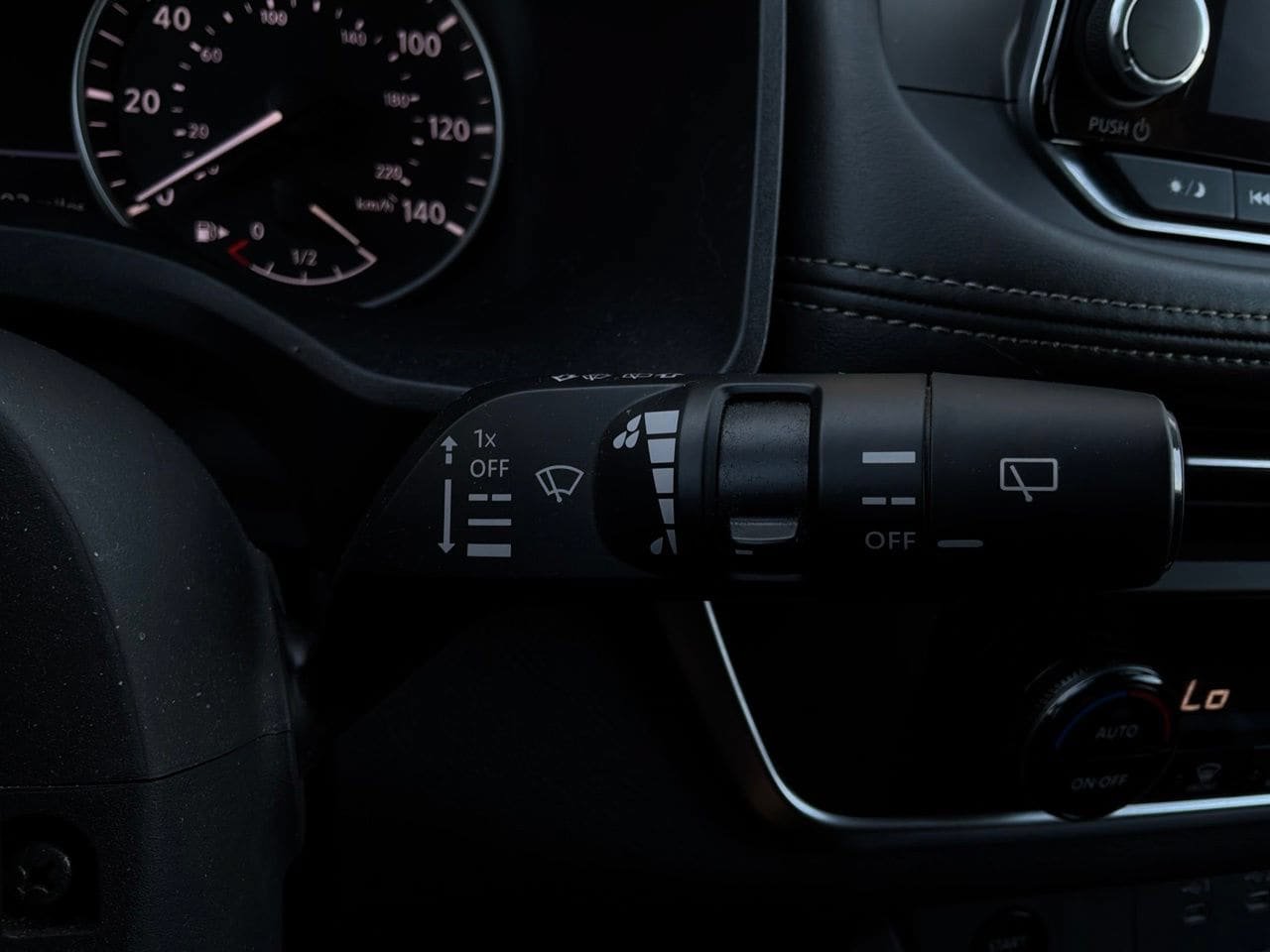 Used 2025 Nissan Rogue SV FWD image 37