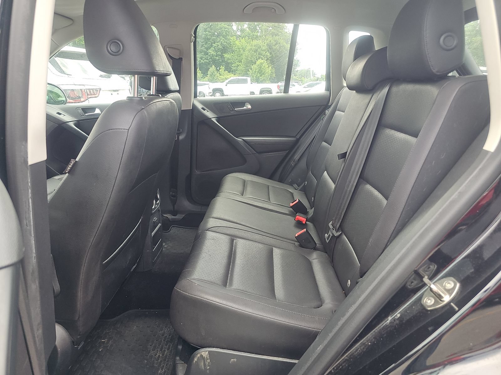 Used 2016 Volkswagen Tiguan S FWD image 13