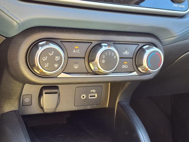 Certified 2025 Nissan Versa SV w/ Trunk Package FWD image 7