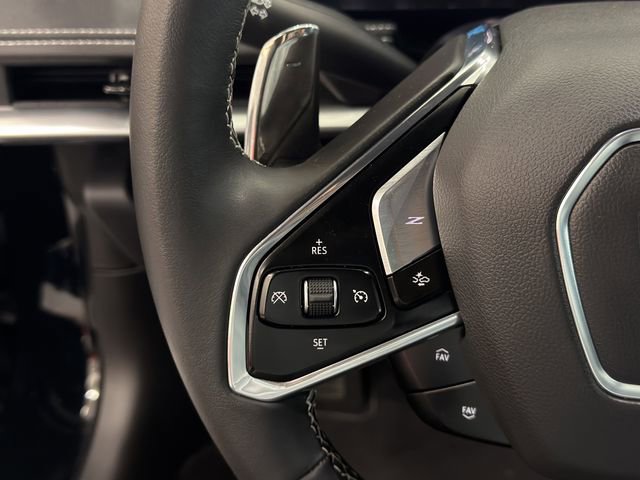 Certified 2024 Chevrolet Corvette Stingray Coupe w/ 1LT image 11