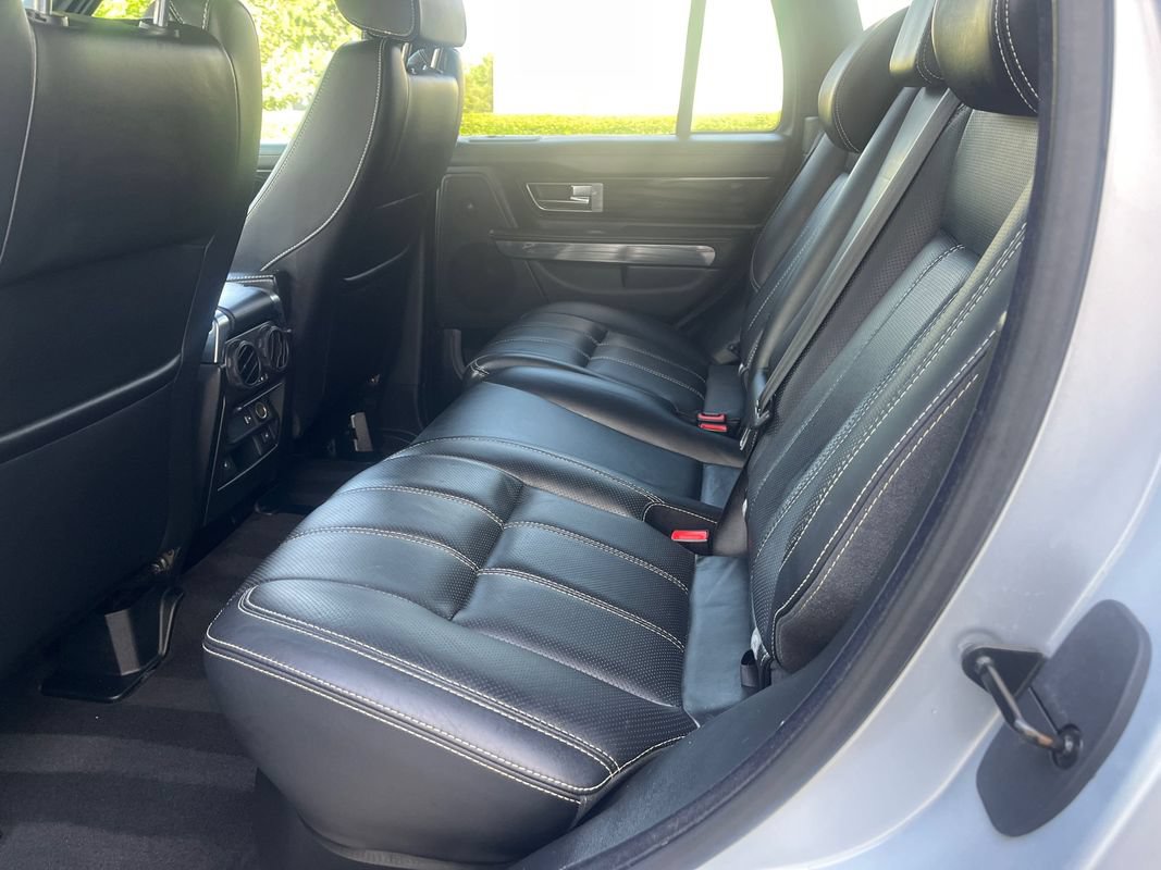 Used 2012 Land Rover Range Rover Sport HSE LUX AWD/4WD image 15