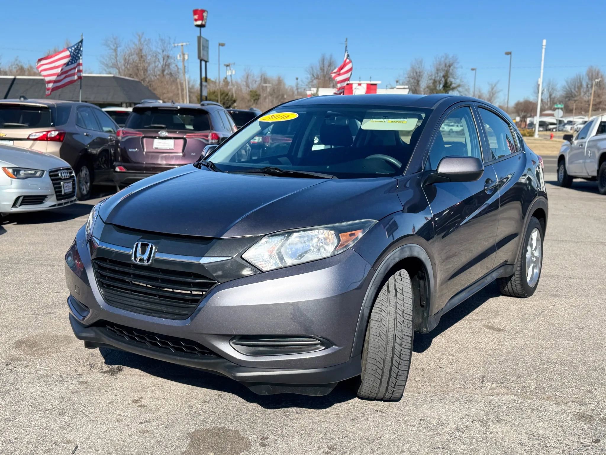 Used 2016 Honda HR-V LX image 7