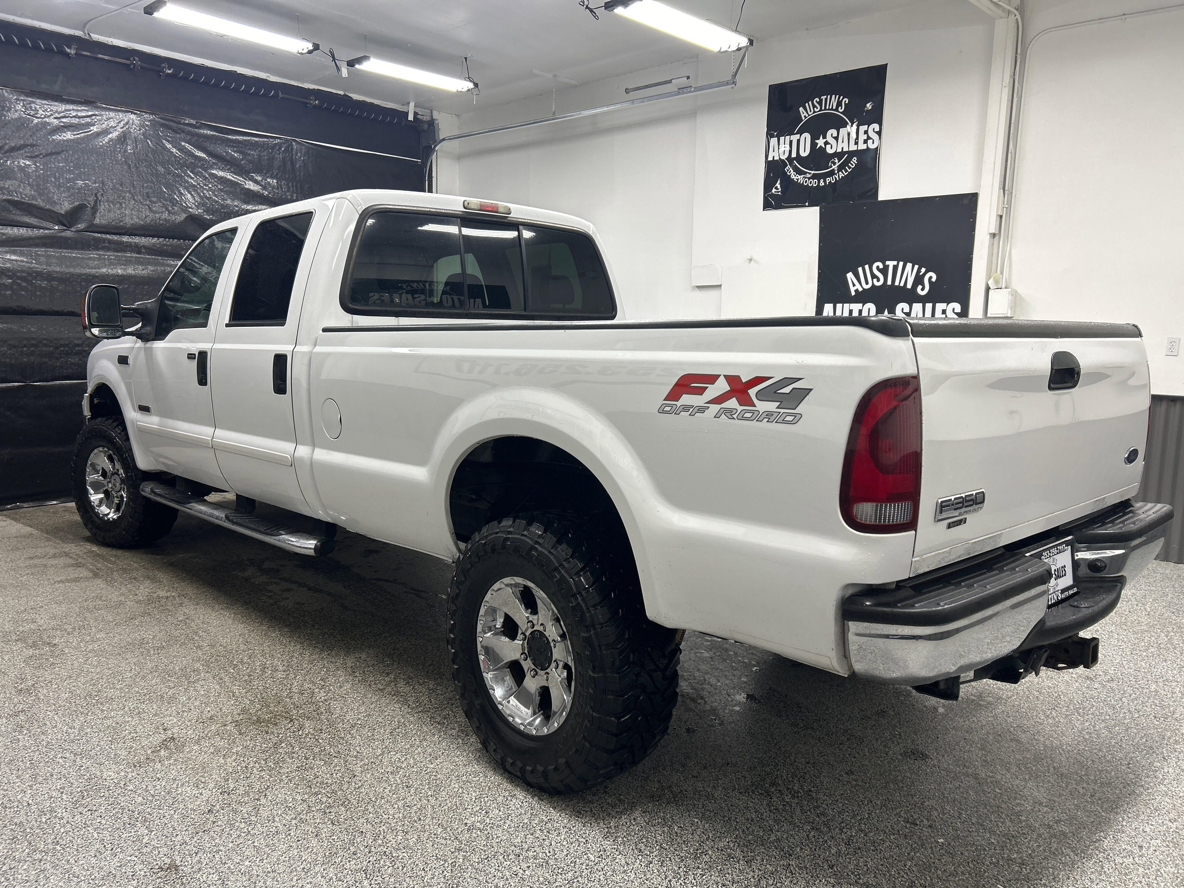 Used 2007 Ford F350 Lariat AWD/4WD image 4