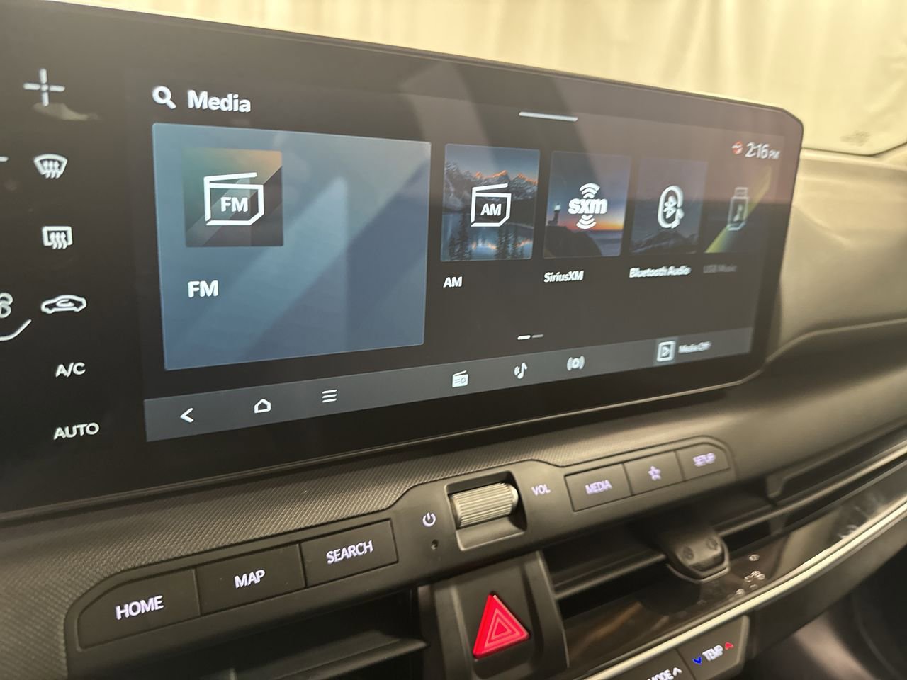 Certified 2025 Kia K4 EX image 20