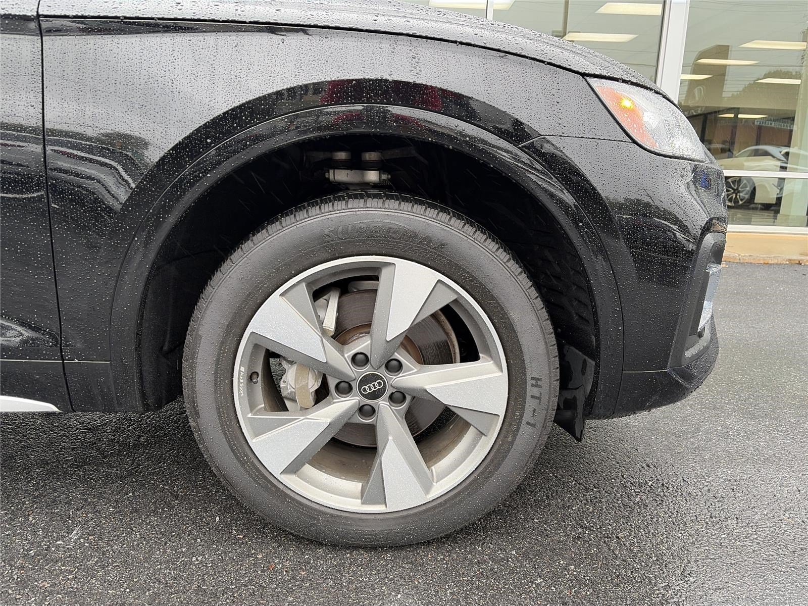 Used 2023 Audi Q5 2.0T Premium w/ Convenience Package AWD/4WD image 16