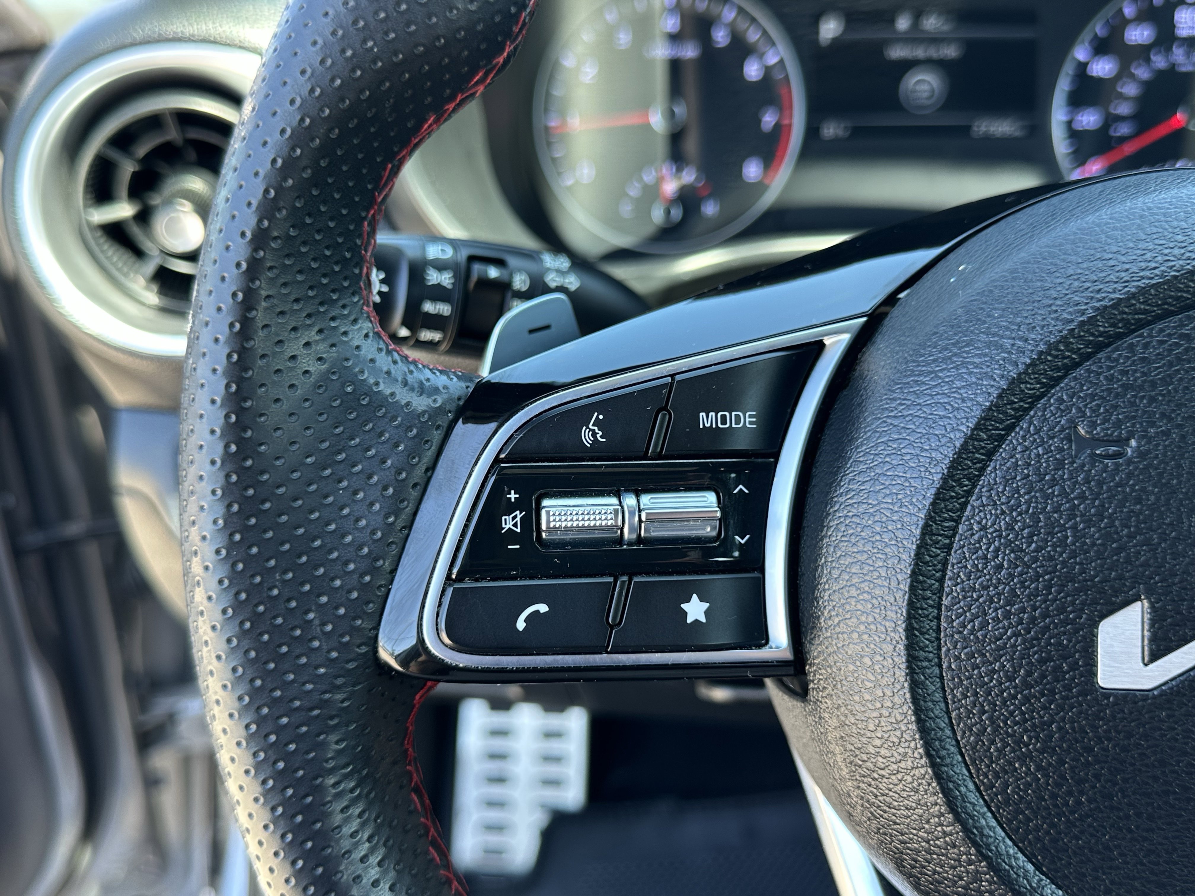 Certified 2023 Kia Forte GT w/ GT2 Package image 34