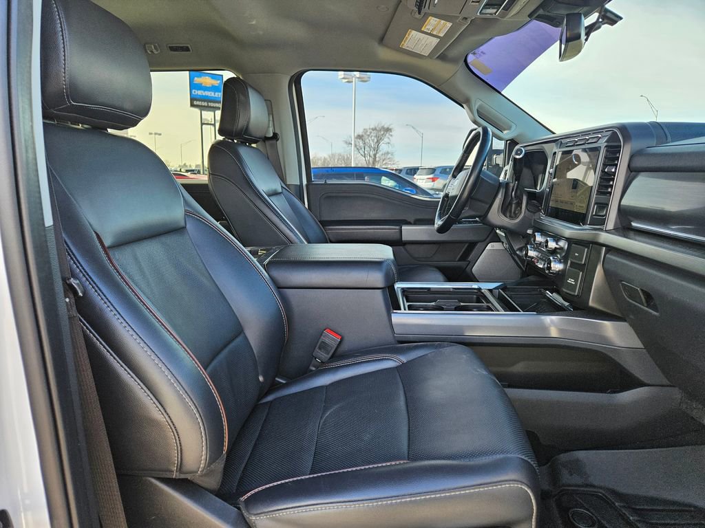 Used 2024 Ford F250 Lariat w/ Chrome Package AWD/4WD image 34