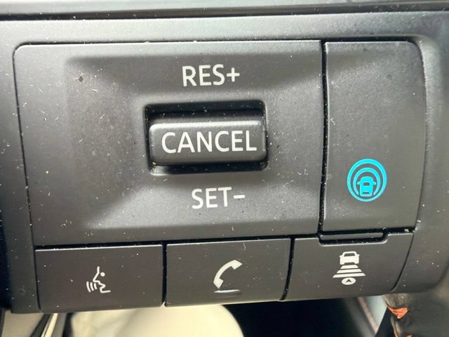 Used 2025 Nissan Pathfinder Rock Creek AWD/4WD image 33