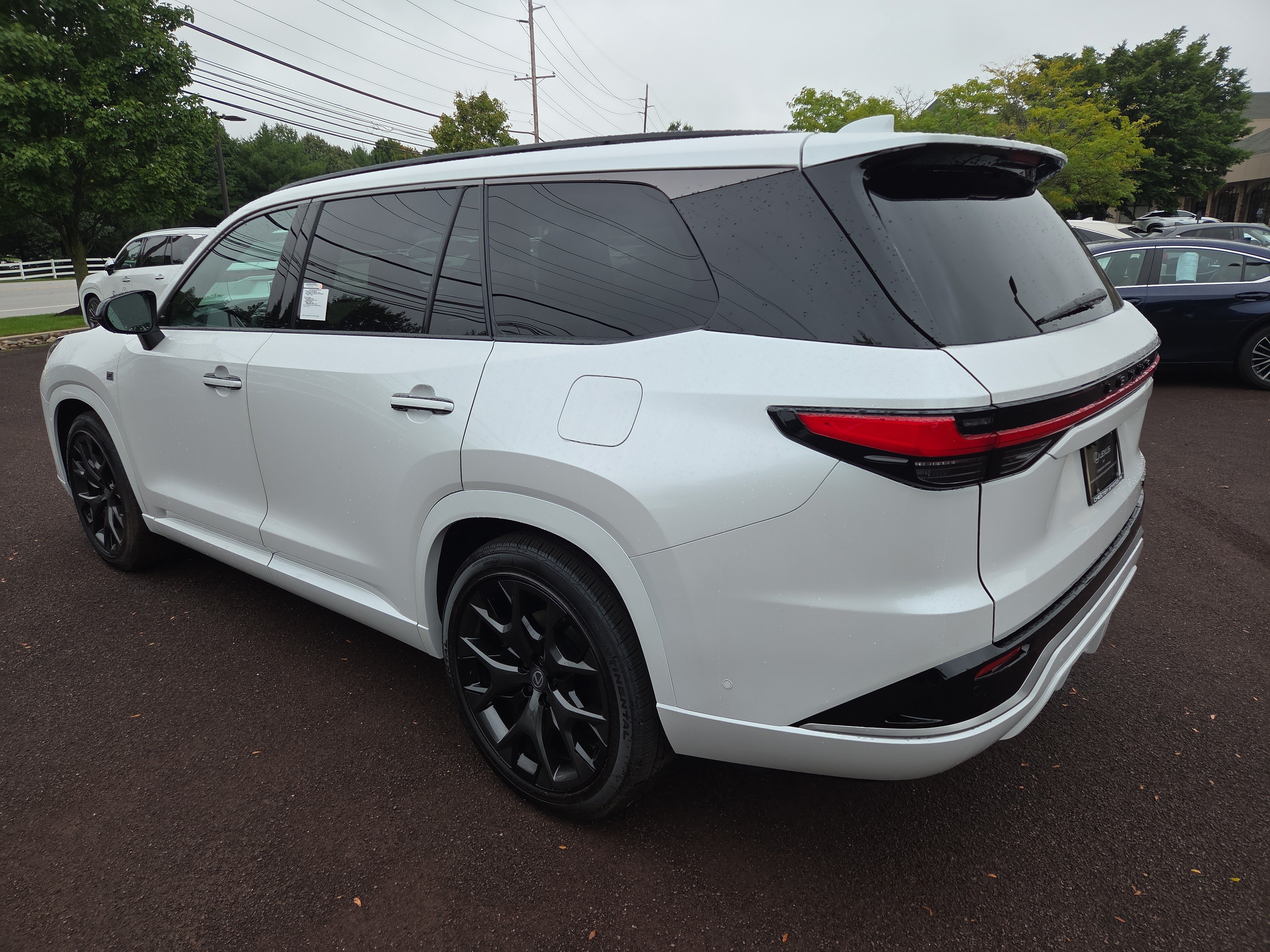 New 2026 Lexus TX 500h AWD w/ Technology Package image 4
