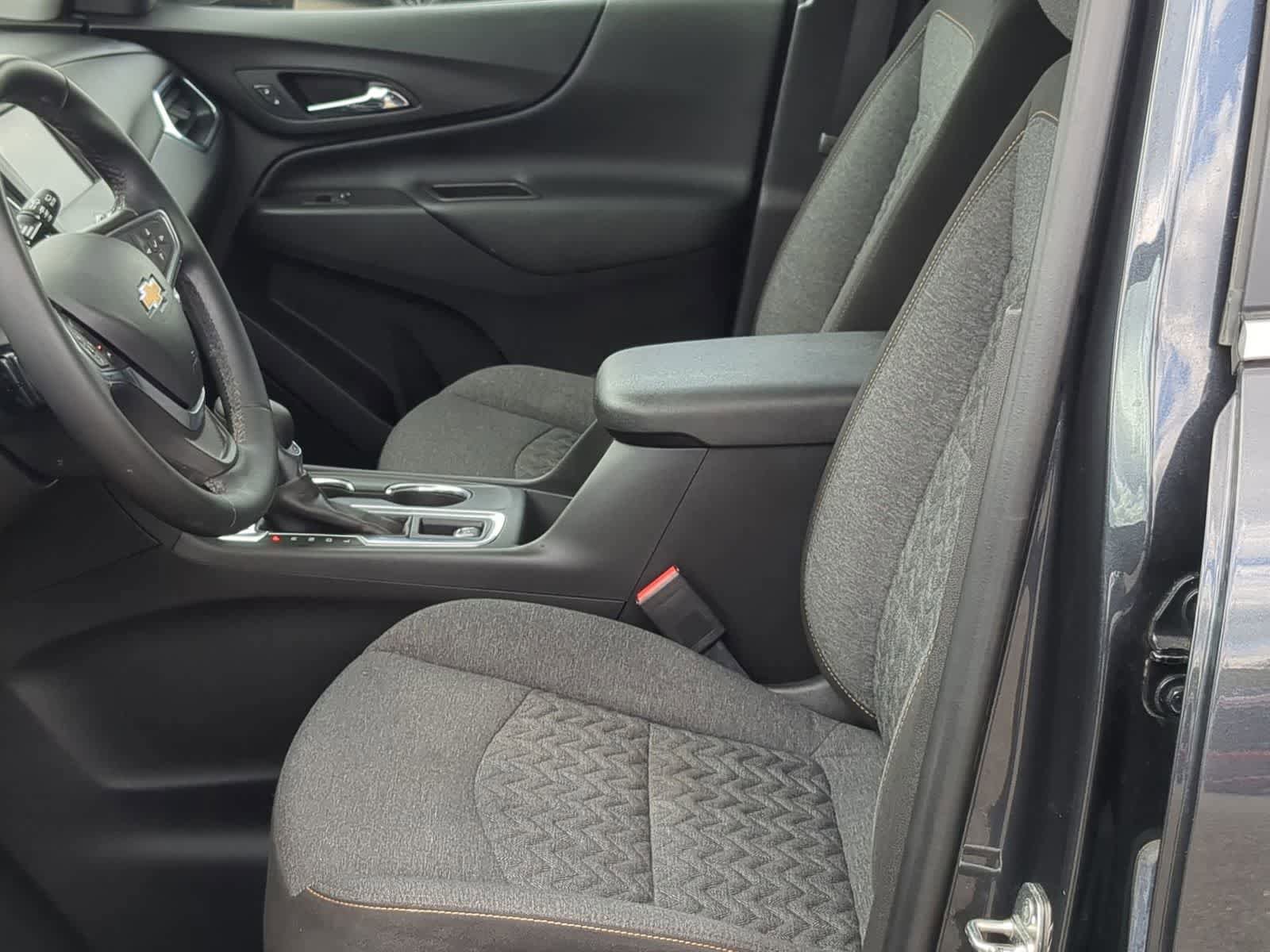 Used 2023 Chevrolet Equinox LT AWD/4WD image 16