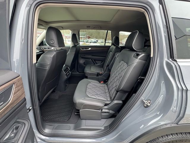 New 2026 Volkswagen Atlas SEL Premium R-Line image 9