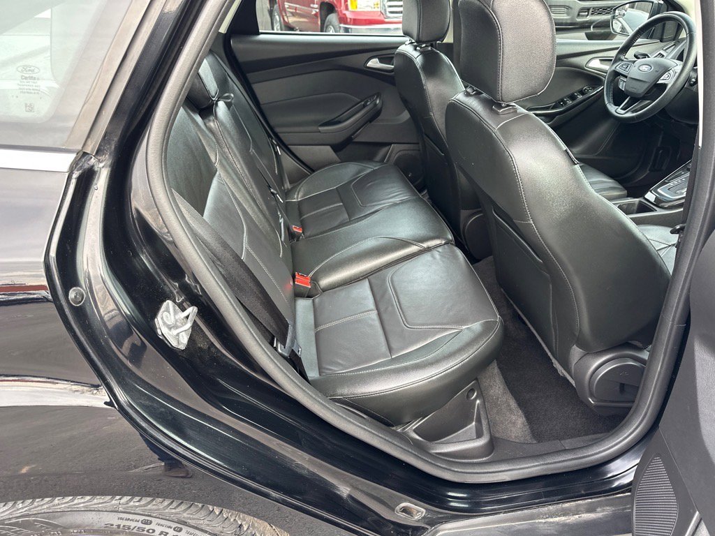 Used 2018 Ford Focus Titanium FWD image 18