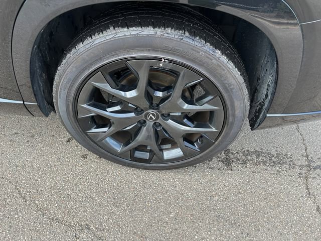 Used 2024 Lexus TX 500h AWD w/ Technology Package image 8