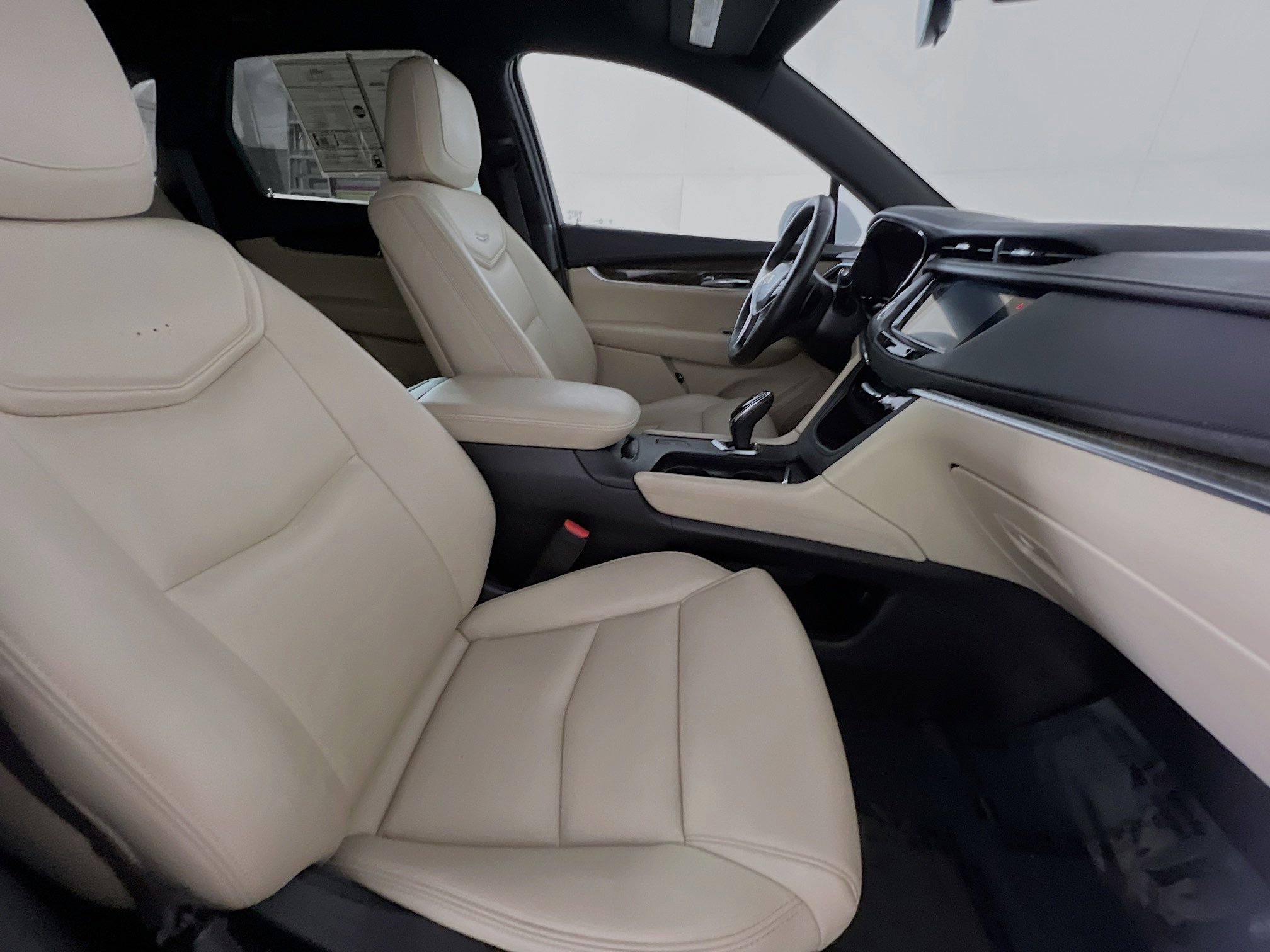 Used 2017 Cadillac XT5 FWD image 29
