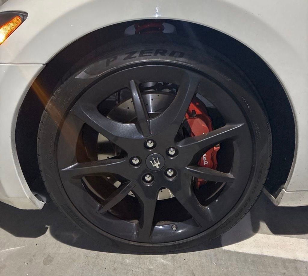 Used 2016 Maserati GranTurismo Sport image 11