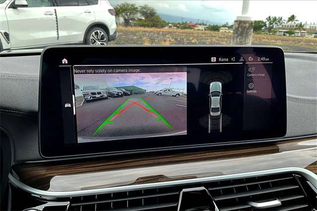 Used 2022 BMW M550i xDrive w/ Shadowloine Package image 23