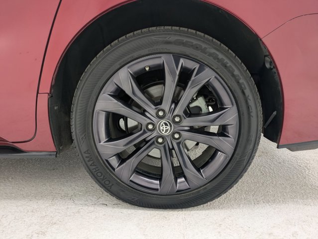 Used 2021 Toyota Sienna XSE w/ XSE Plus Package image 23