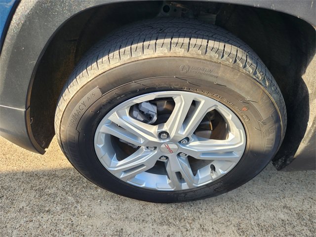 Used 2024 GMC Terrain SLE FWD image 8