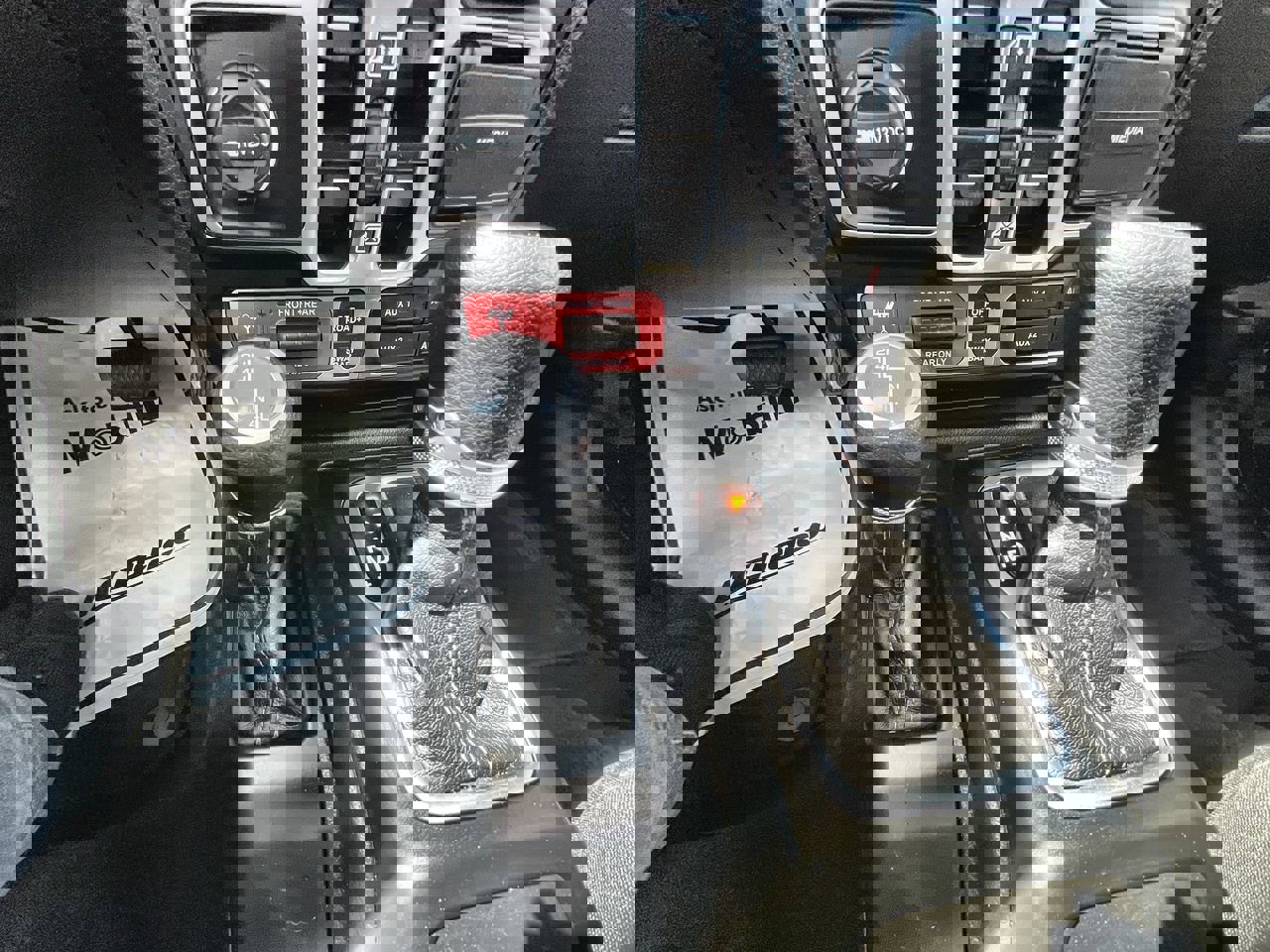 Used 2025 Jeep Wrangler Unlimited Rubicon image 15