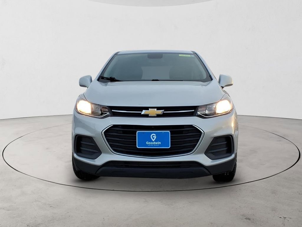 Used 2021 Chevrolet Trax LS w/ Tint and Cruise Package image 3
