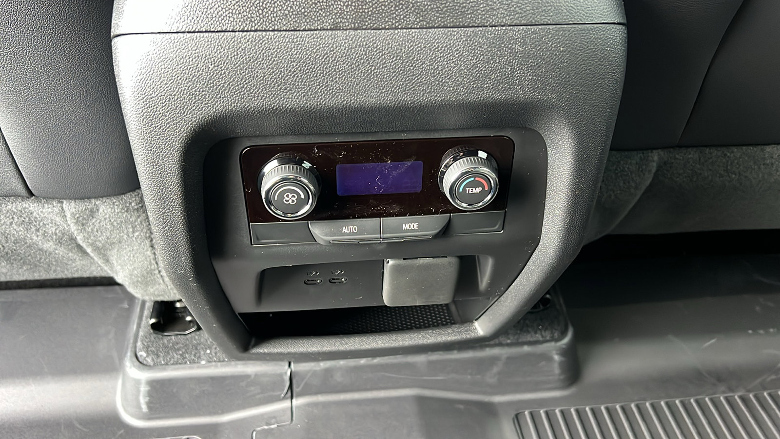 New 2026 Chevrolet Traverse Z71 image 17