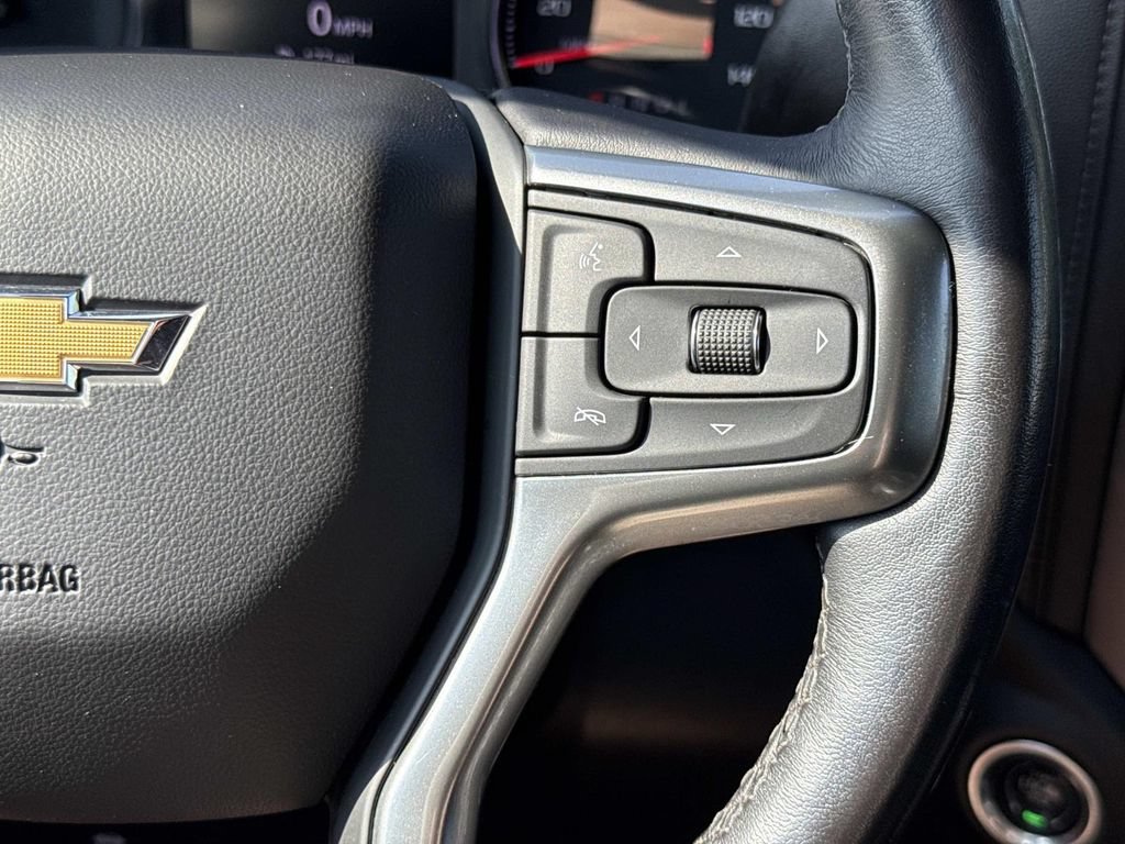 Used 2021 Chevrolet Silverado 1500 LT w/ Convenience Package II AWD/4WD image 7