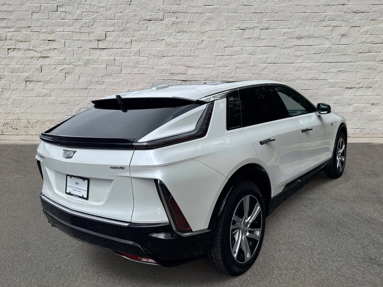 Used 2024 Cadillac Lyriq Tech w/ Driver Assist Package RWD image 5