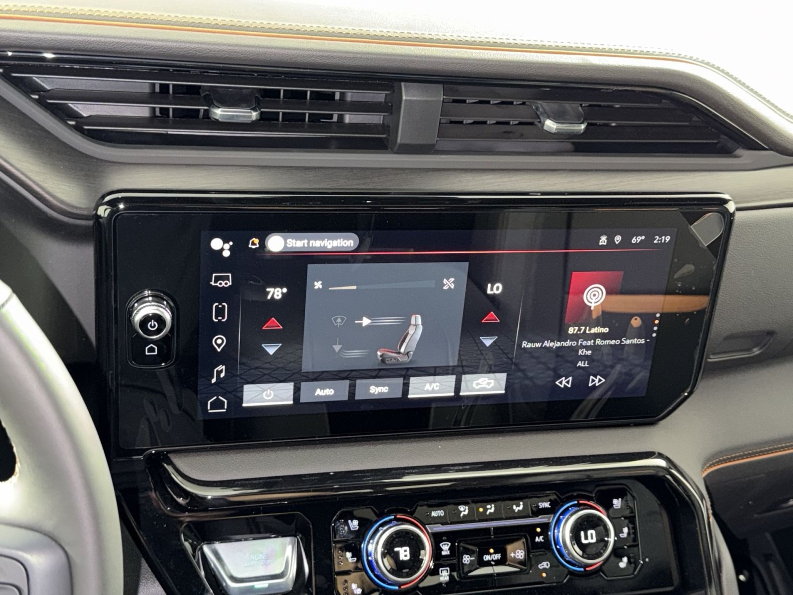 New 2026 GMC Sierra 1500 AT4 w/ AT4 Premium Package AWD/4WD image 21