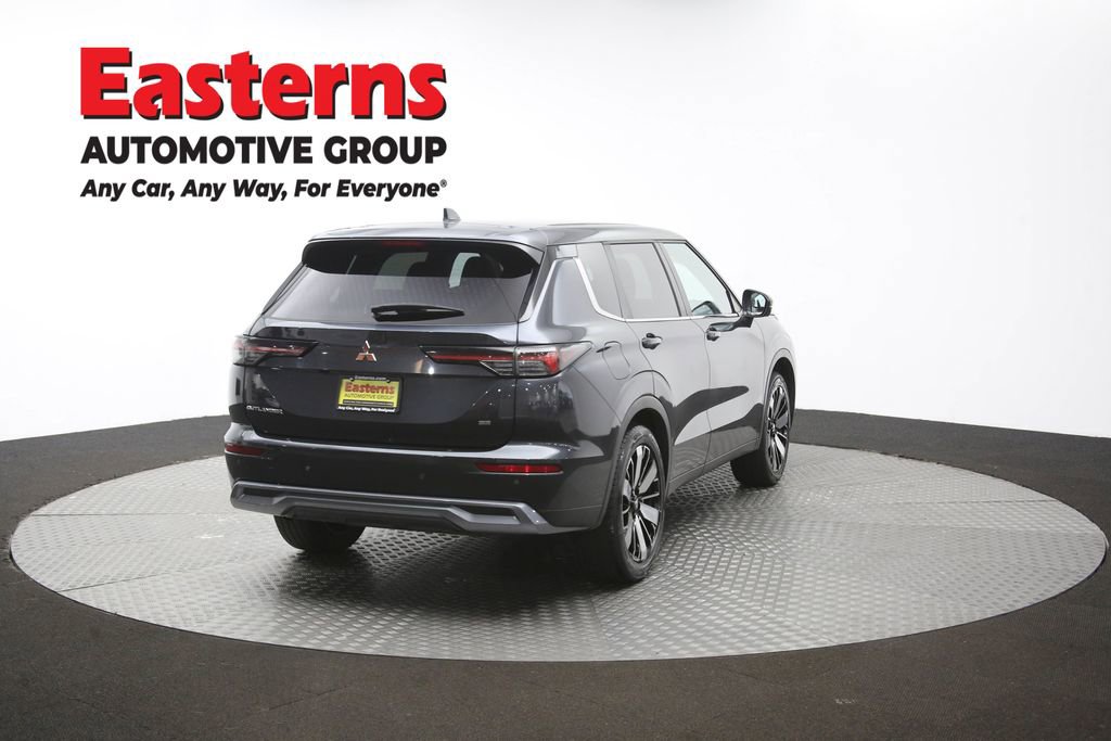 Used 2025 Mitsubishi Outlander SE FWD image 40