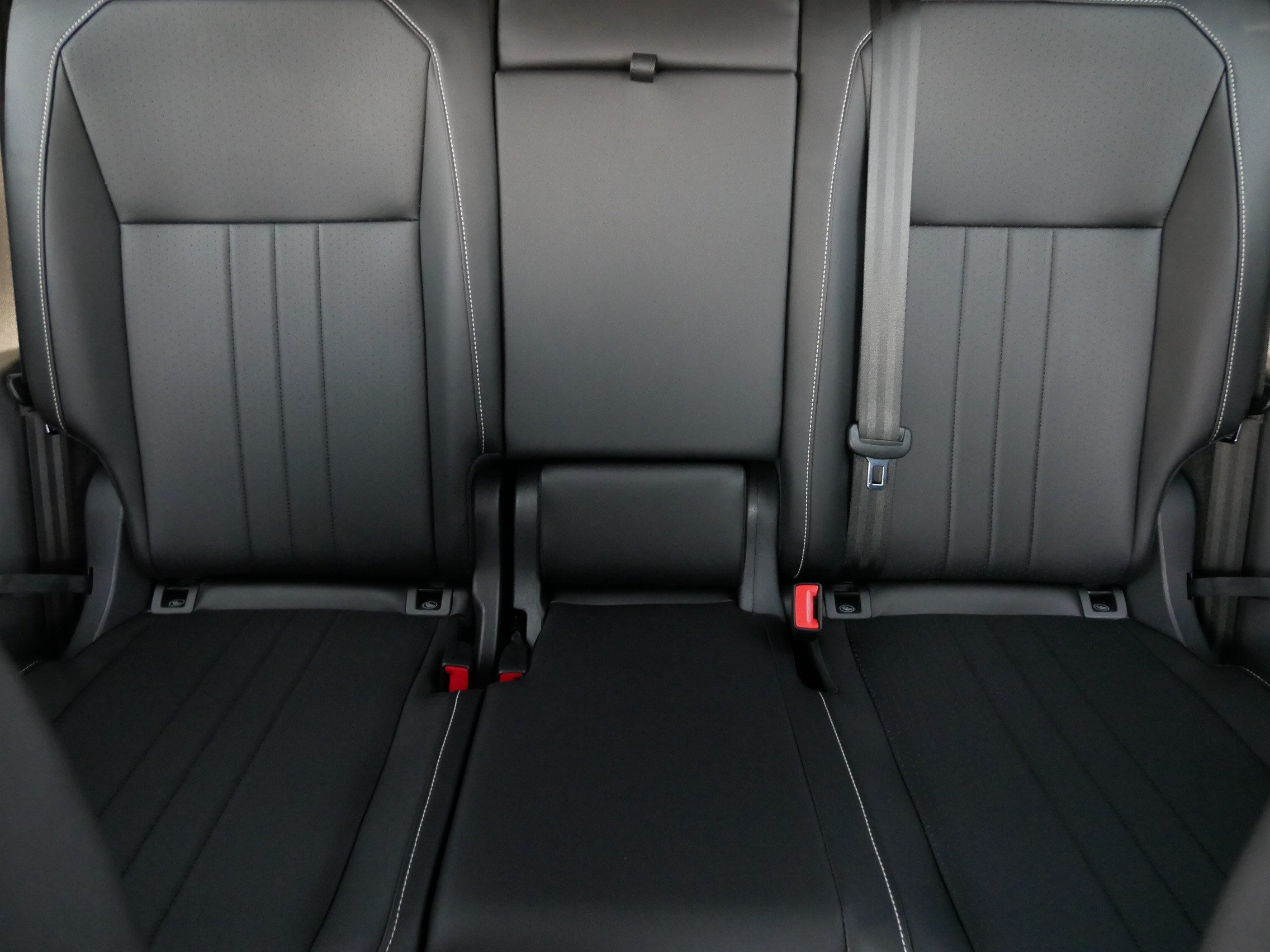 Certified 2023 Volkswagen Tiguan SE AWD/4WD image 12