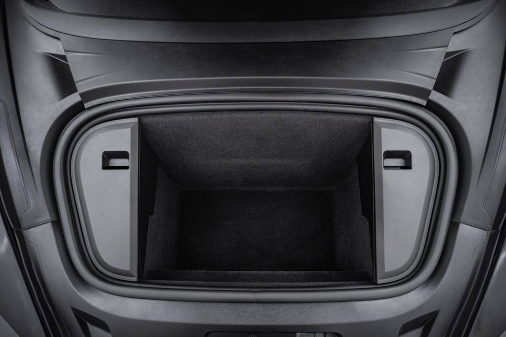 Certified 2023 Porsche Taycan RWD image 30