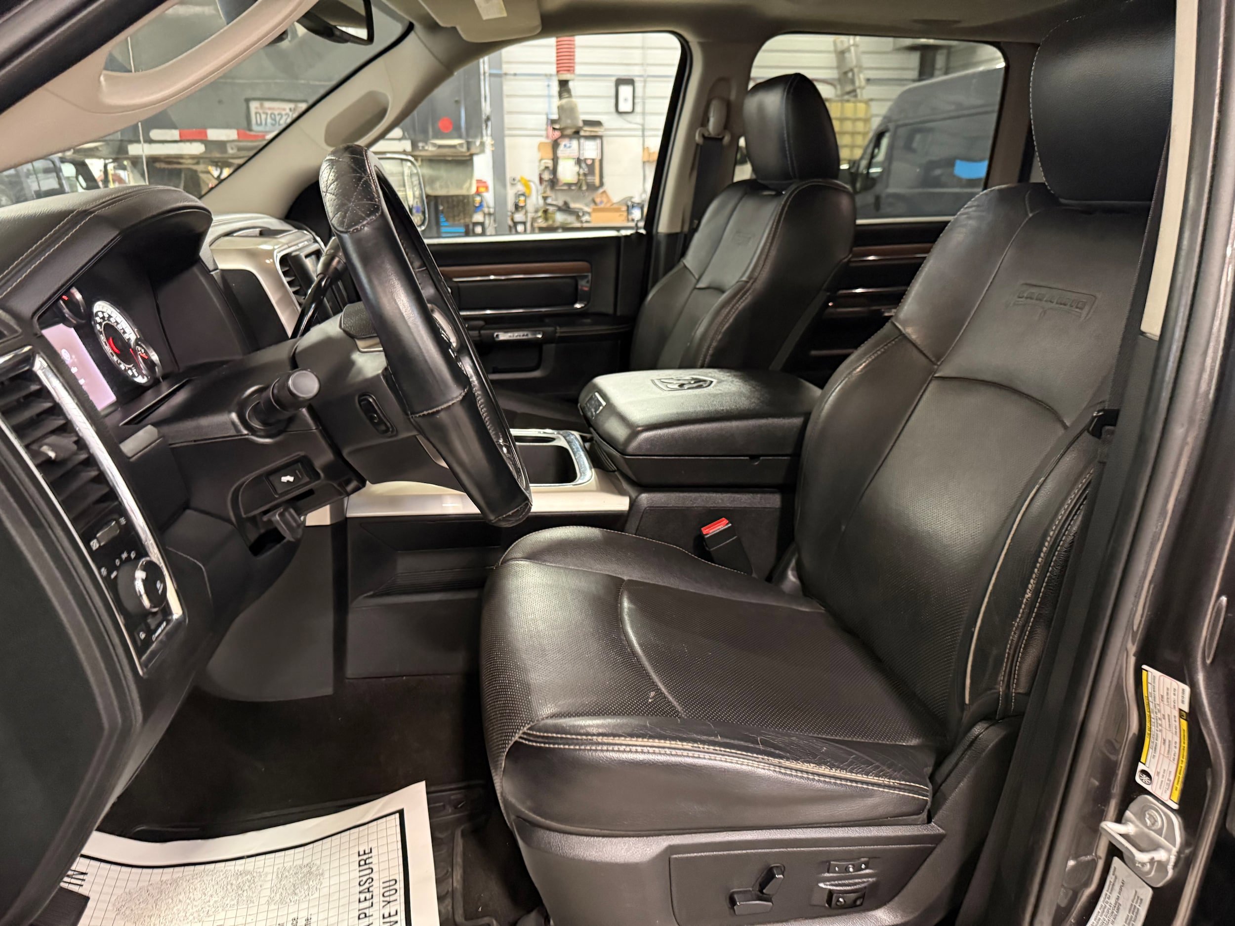 Used 2016 RAM 2500 Laramie AWD/4WD image 59