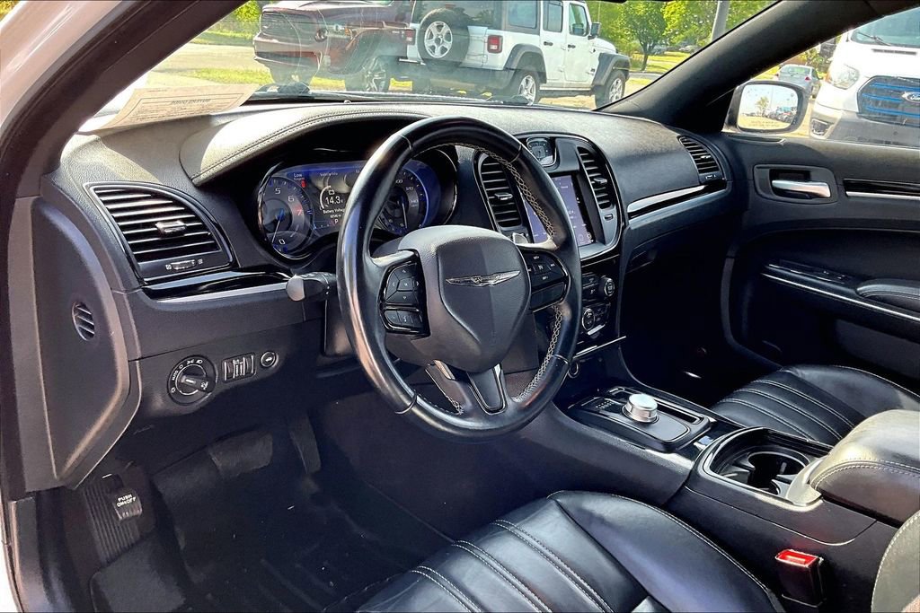 Used 2017 Chrysler 300 S AWD/4WD image 10