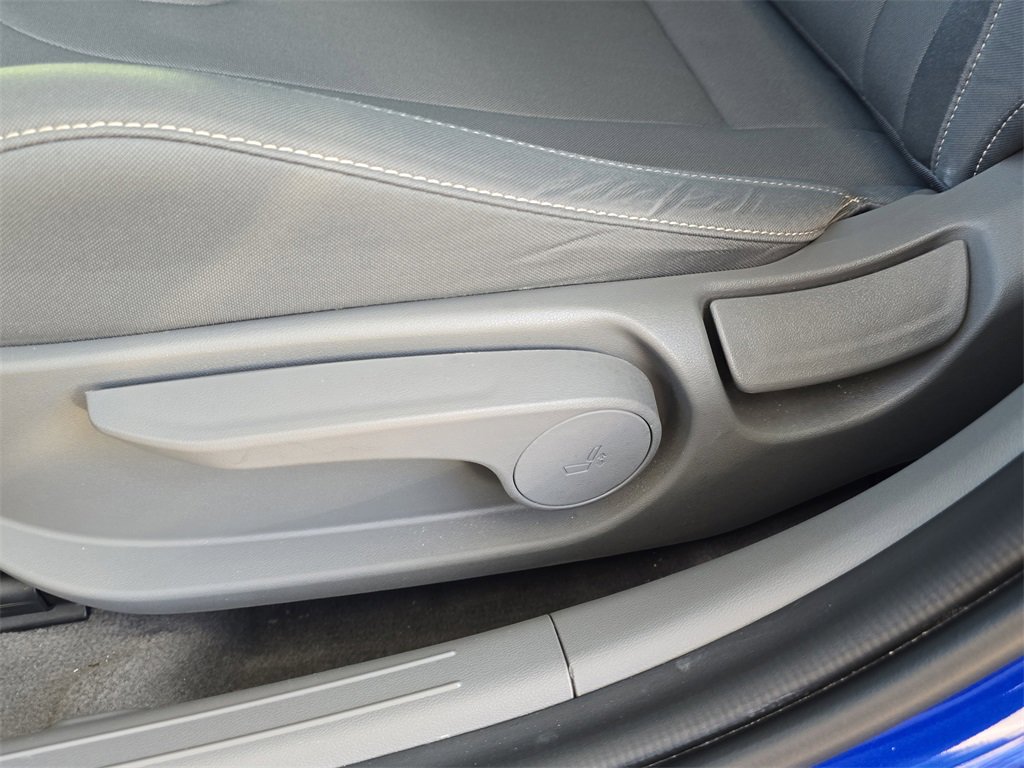 Used 2023 Hyundai Elantra SEL image 18