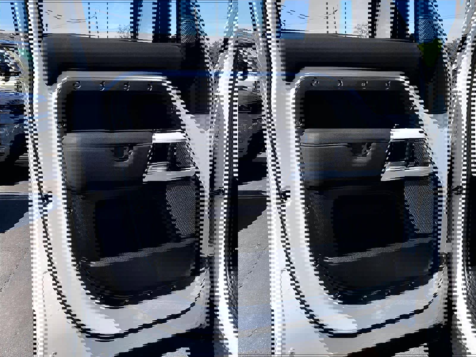 Used 2023 Land Rover Defender 110 S image 24