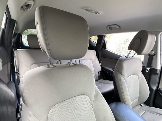 Used 2017 Hyundai Santa Fe Sport image 32