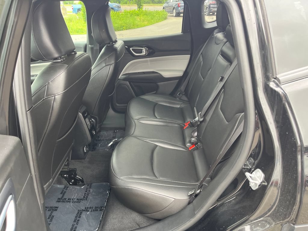 Used 2025 Jeep Compass Limited AWD/4WD image 47