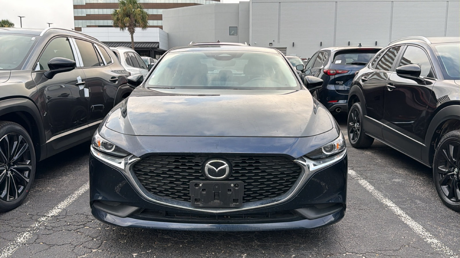 Used 2024 MAZDA MAZDA3 s FWD image 2