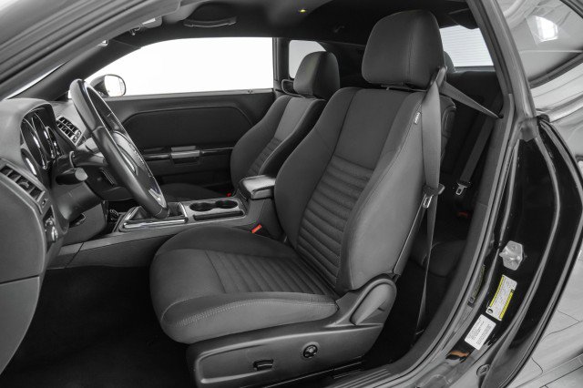 Used 2014 Dodge Challenger R/T image 22