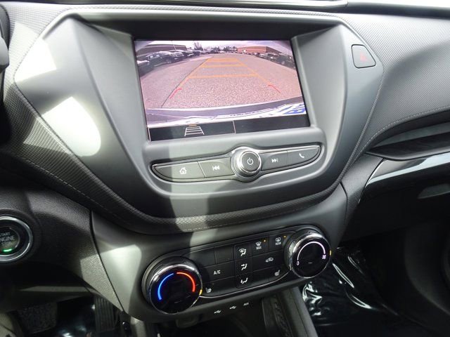 Certified 2022 Chevrolet TrailBlazer LT w/ Driver Confidence Package image 18