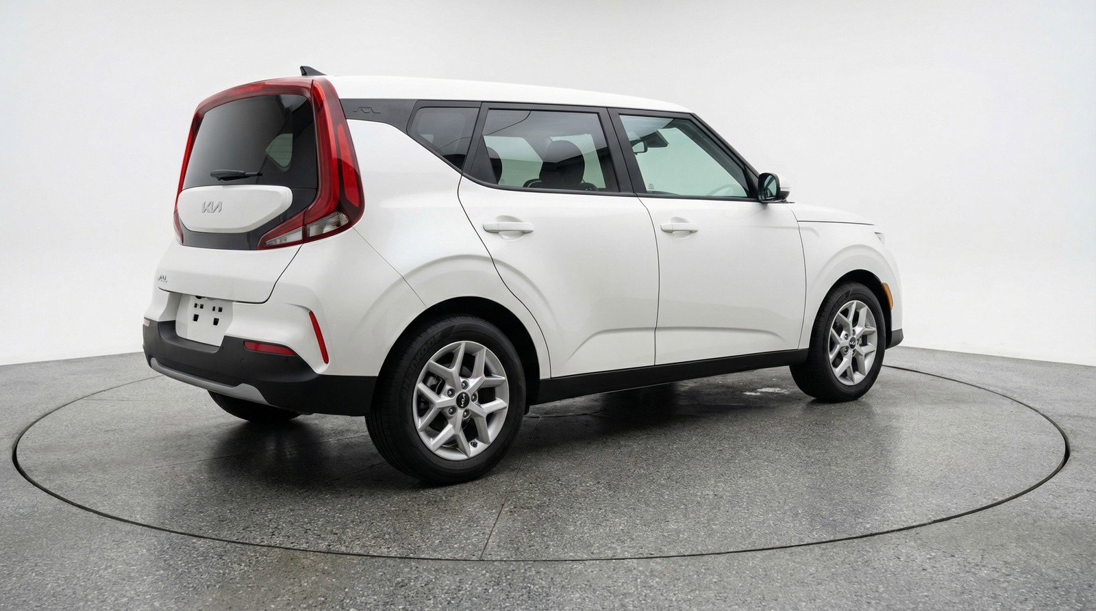 Used 2025 Kia Soul LX w/ LX Technology Package image 9
